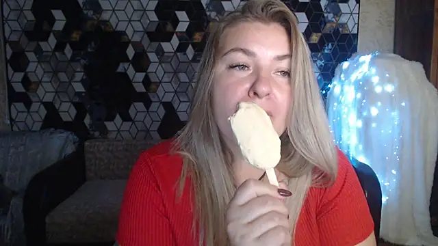 NikaSkylink live sex cam