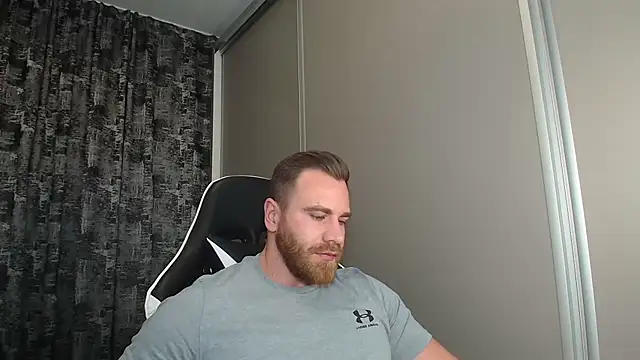 Thori92 live sex cam