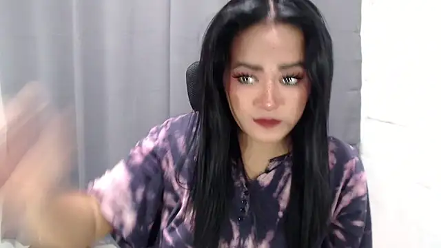 Lowviee_foxx live sex cam