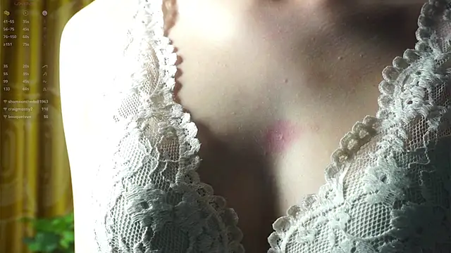 YvonneBou live sex cam