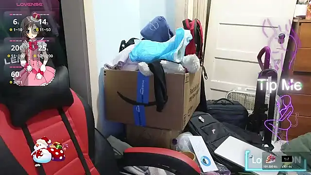 EmberCum live sex cam