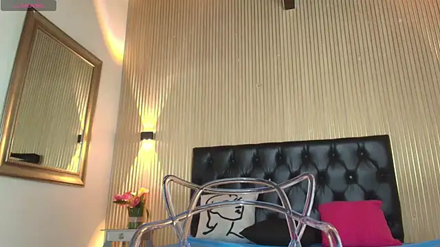 _Natassia_Dreams live sex cam