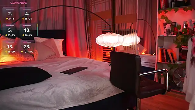 LunaNight live sex cam