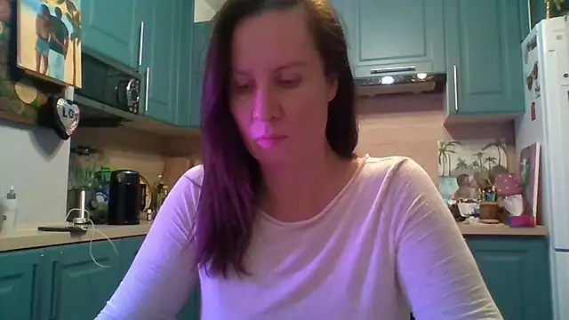 ALICAINWONDERLAND live sex cam