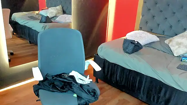 Xiomara_Stwart live sex cam