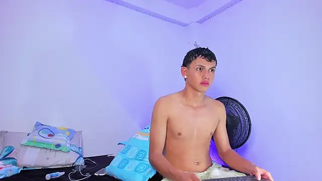 Axel_Cody_ live sex cam