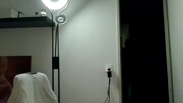 alpha-hunk live sex cam