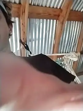 j_hollywood91's Stripchat show and profile