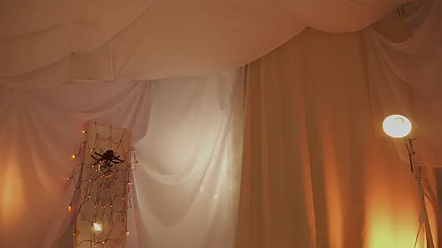 arizonasunrise's Stripchat show and profile