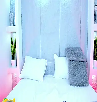 MiaCollson live sex cam