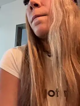 Bigbuttbrooklynn live sex cam