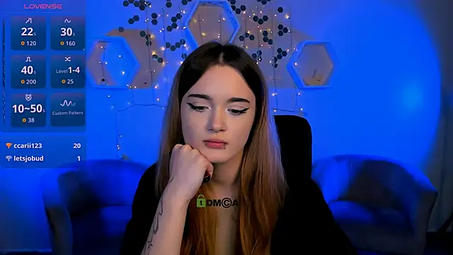 liana_kisses live sex cam