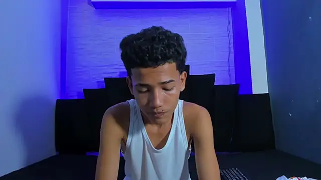 _Noah19 live sex cam