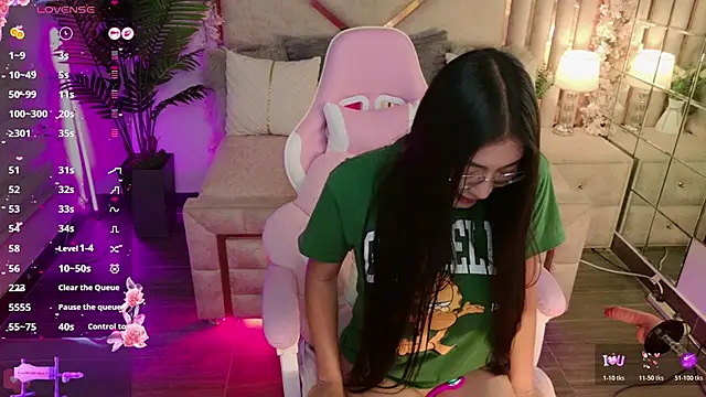 shanon-'s Stripchat show and profile