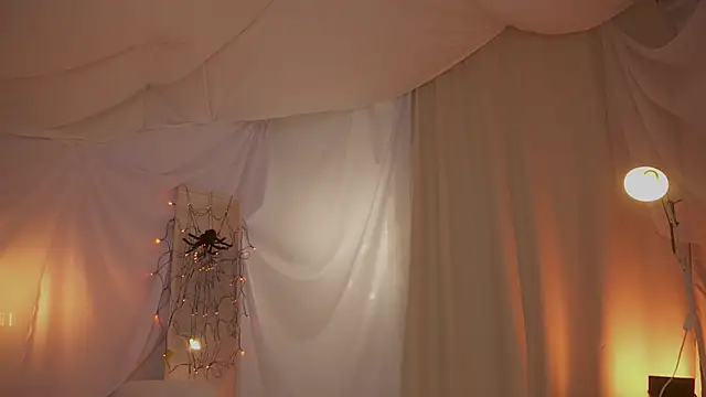 arizonasunrise's Stripchat show and profile