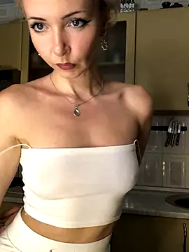 Kristina03's Stripchat show and profile