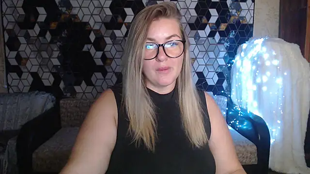 NikaSkylink live sex cam