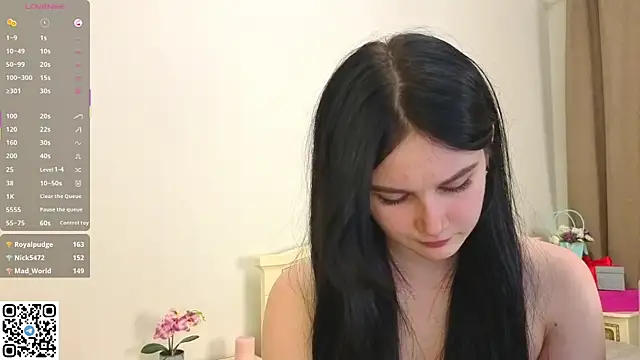 EnricaElis live sex cam