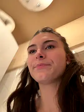 SophiiaStarr live sex cam