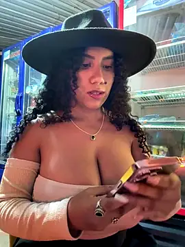 serena_willow live sex cam