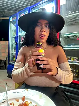 serena_willow live sex cam