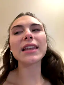 SophiiaStarr live sex cam