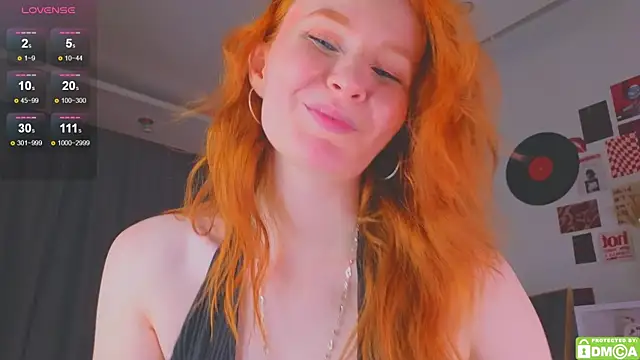 JoyceJones live sex cam