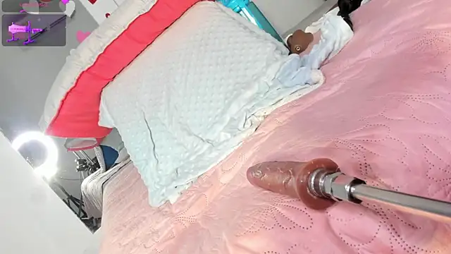 Hilary_Smile_ live sex cam