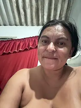 Horny-Mommy-Dirty live sex cam