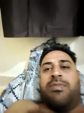 ITZ_GURU live sex cam