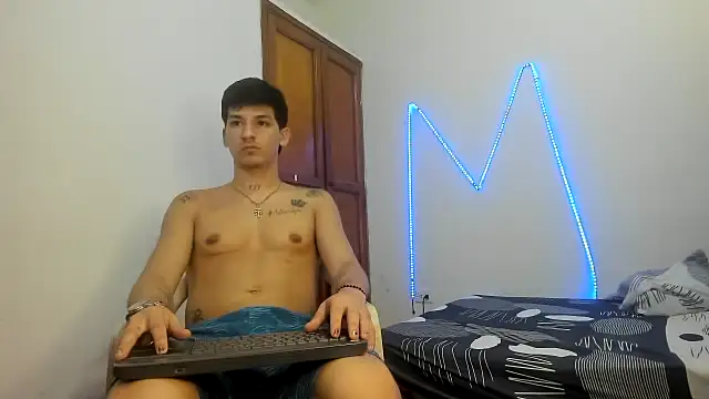 MasterSEX420 live sex cam