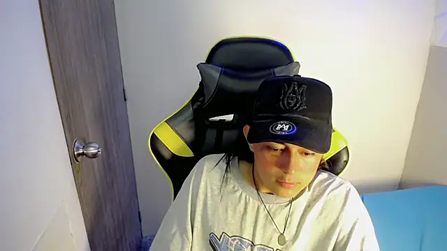 Tatann_18 live sex cam