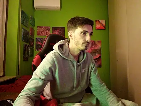 MASTERBULLY live sex cam