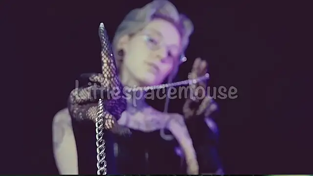 Littlespacemouse's Stripchat show and profile