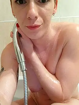 clara-francaise live sex cam