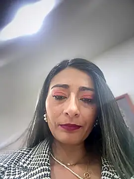 _Bella-Office1 live sex cam