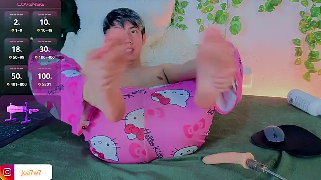 Levii_Ackermann live sex cam