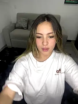 Cloee_Rainbow1 live sex cam