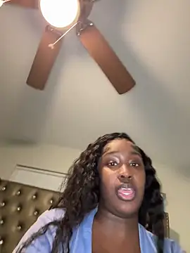 ToyaThick live sex cam