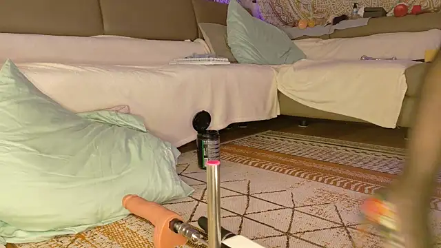 Jenny-Mystery-X live sex cam