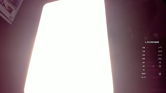 isabelsexysmile_'s Stripchat show and profile