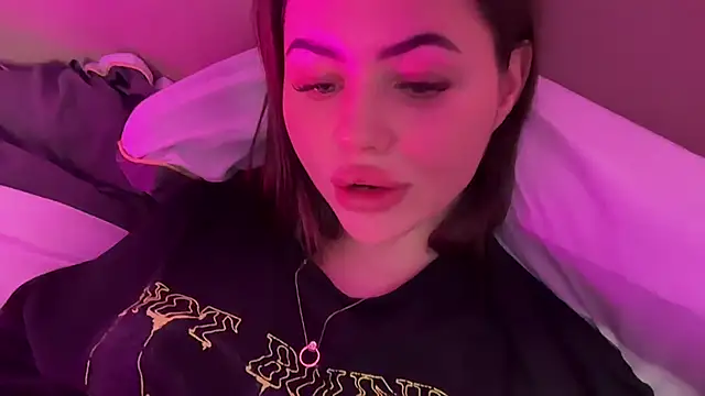 AlmaryKim live sex cam