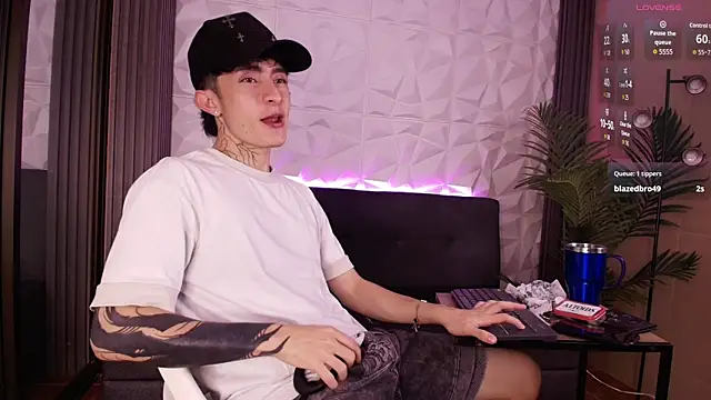 troy_rouge live sex cam