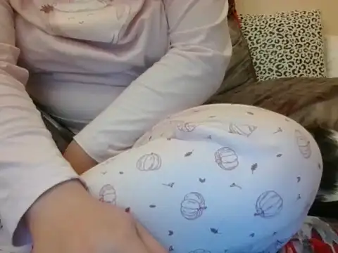 RealLittleRedRidingHood live sex cam