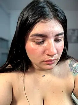 horny_roomiess live sex cam