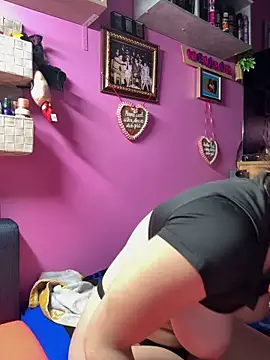 sexymelli18 live sex cam