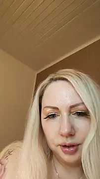 MarinaMargo live sex cam