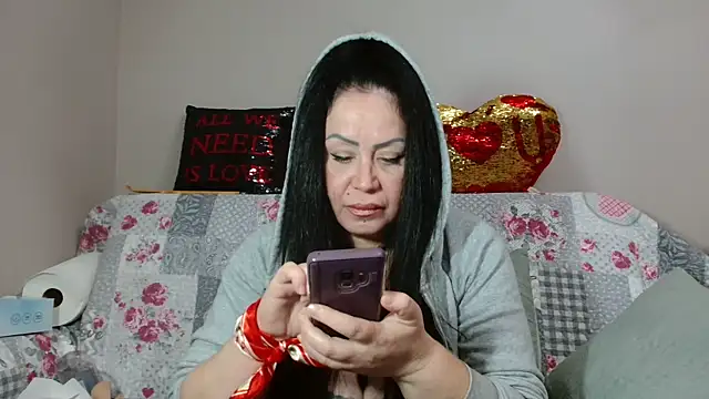 ___KHALEESI___ live sex cam