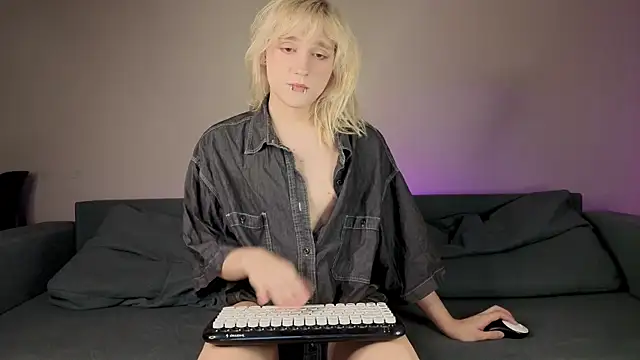 Gregory_Byyrd live sex cam