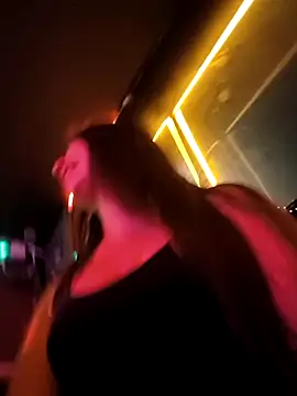 Nat_XxX live sex cam